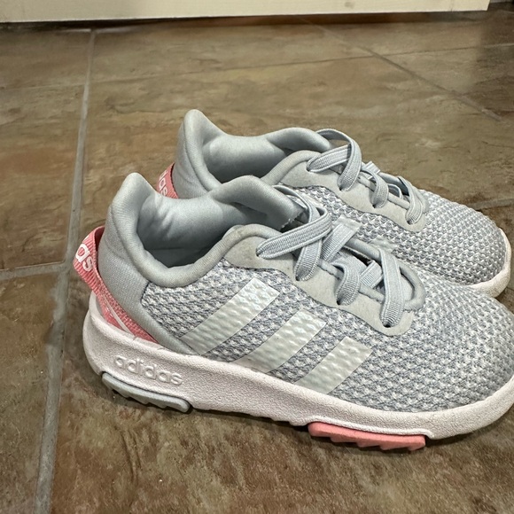 Adidas Toddler Sneakers - Picture 4 of 6